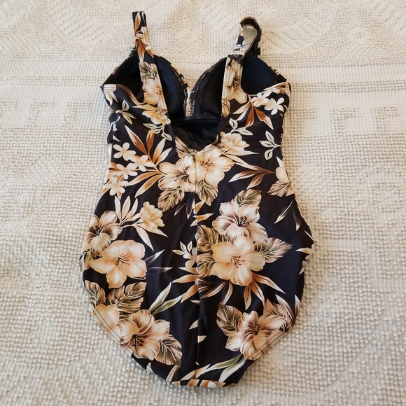 BIKINI BAY 1 Piece Ruched Brown/Black Swimsuit - Picture 5 of 10